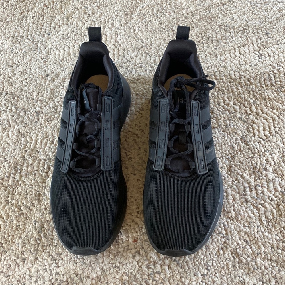 Men’s Size 11 Adidas shoes